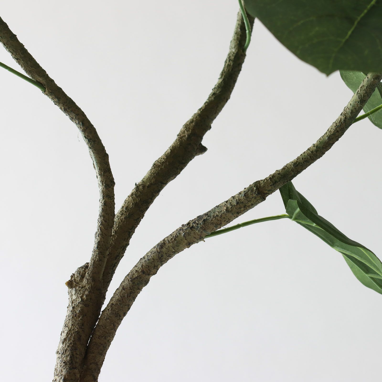 No9266 プレミアム光触媒フェイクグリーン「幹を曲げて、フォルムが