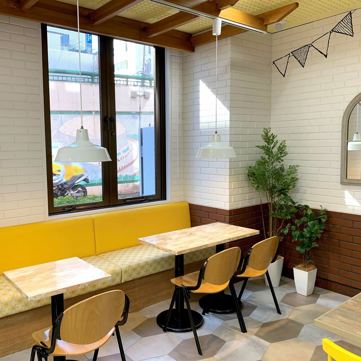 フェイクグリーン の シマトネリコ です